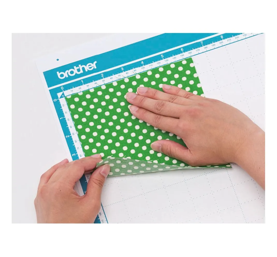 brother Applikationen & Labels|Stanz- & Prägemaschinen>Aufbügelblatt für Stoffapplikationen, 92 x 47 cm