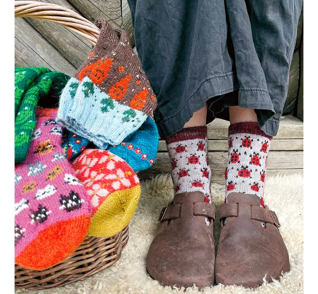Topp Strickanleitungen|Stricken>Buch "Geniale Motivsocken stricken"
