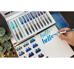 karin Kartengestaltung|Stifte><noscript><img width=