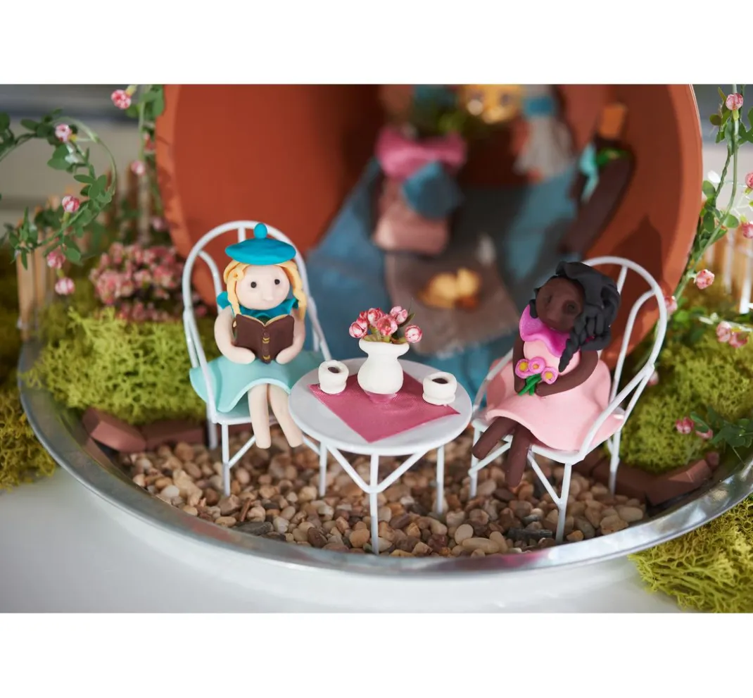 Rayher Miniaturen|Dekofiguren & -Objekte>Mini-Sitzgruppe 3tlg., weiß,2 Stühle+1Tisch