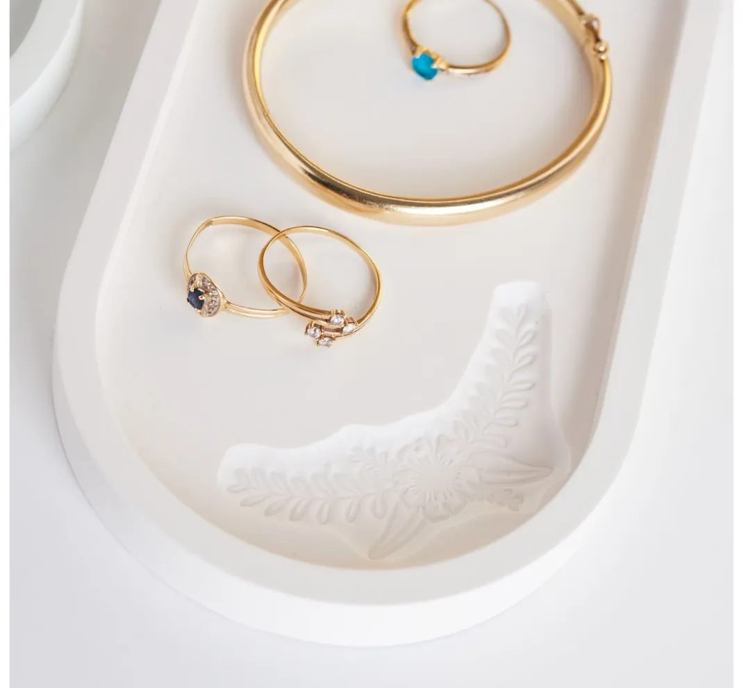 Rayher Gießformen>Silikon Gießform "Untersetzer Oval"