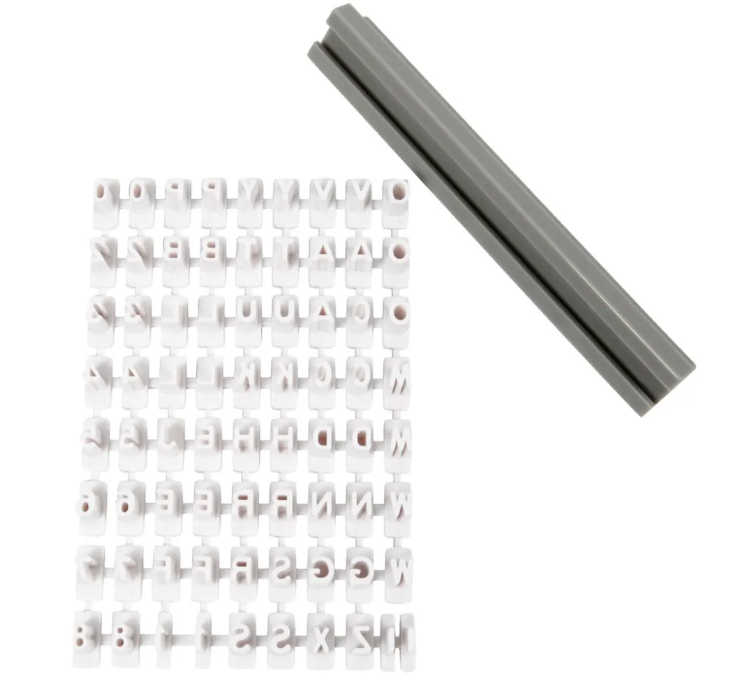 creativ company Backen>Textur Stempel-Set "Buchstaben & Zahlen"